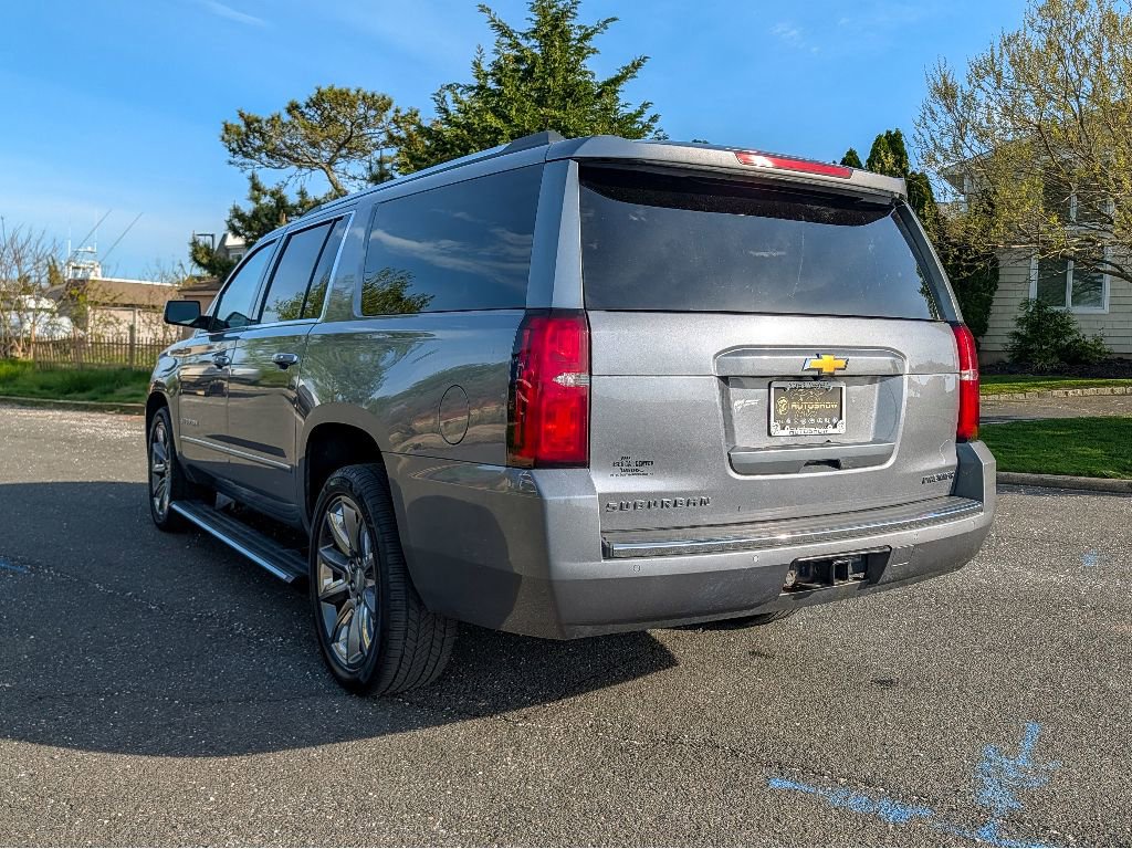 Used 2019 Chevrolet Suburban Premier AWD/4WD image 8