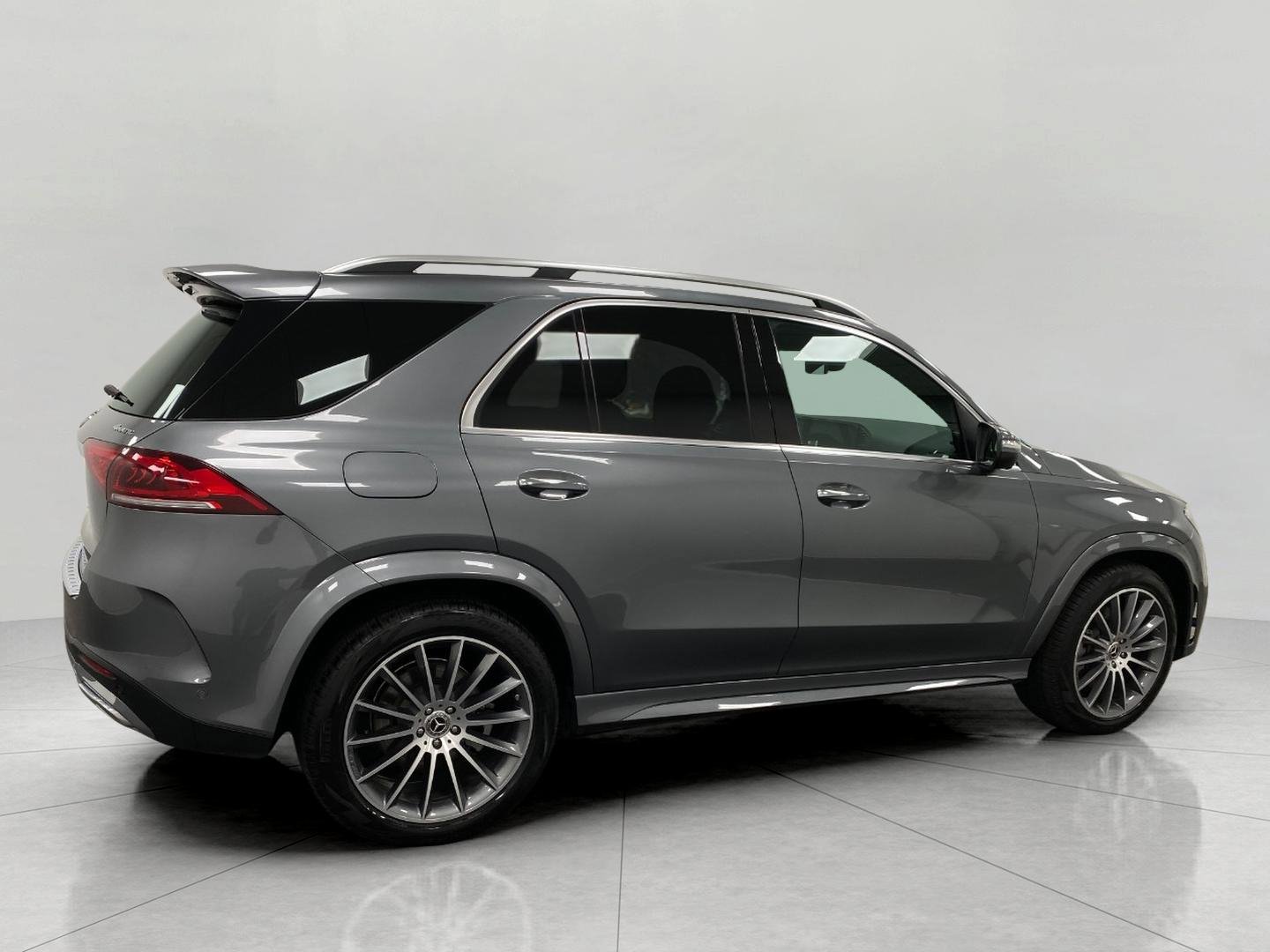 Certified 2023 Mercedes-Benz GLE 450 4MATIC image 2