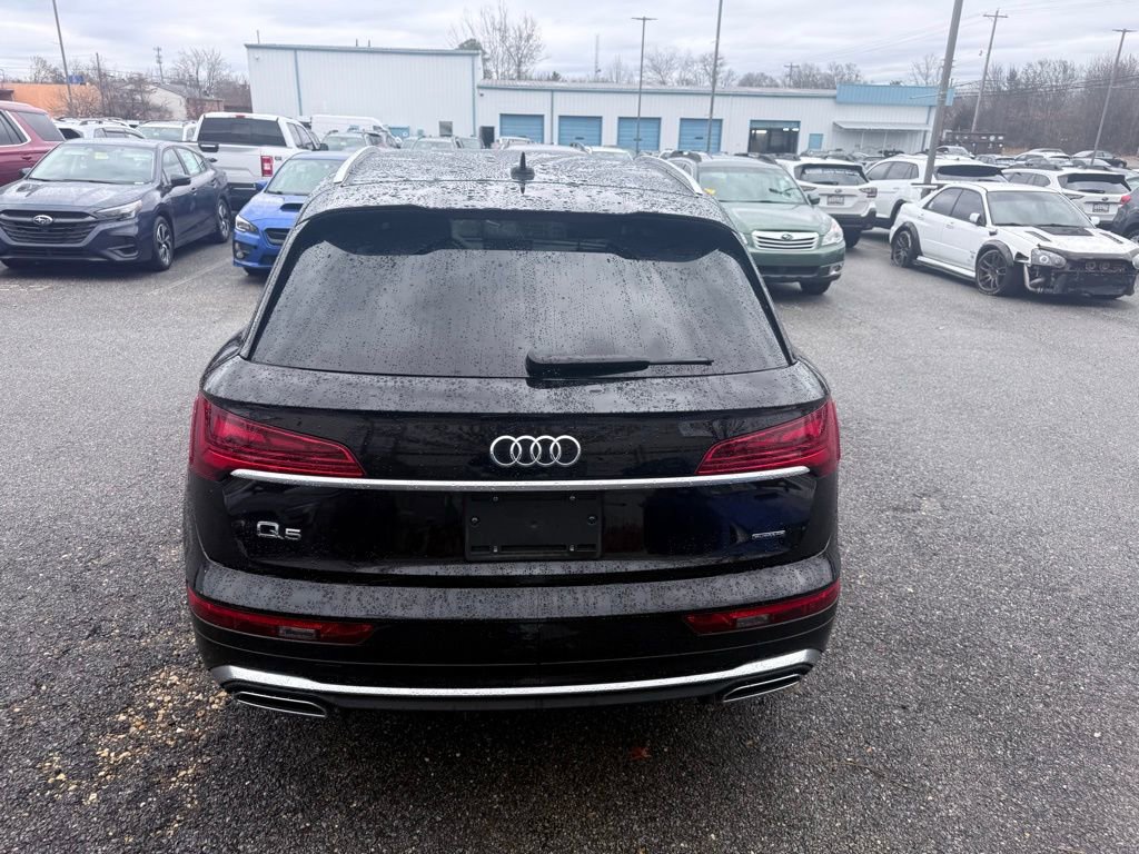 Used 2022 Audi Q5 2.0T Premium w/ Convenience Package image 6