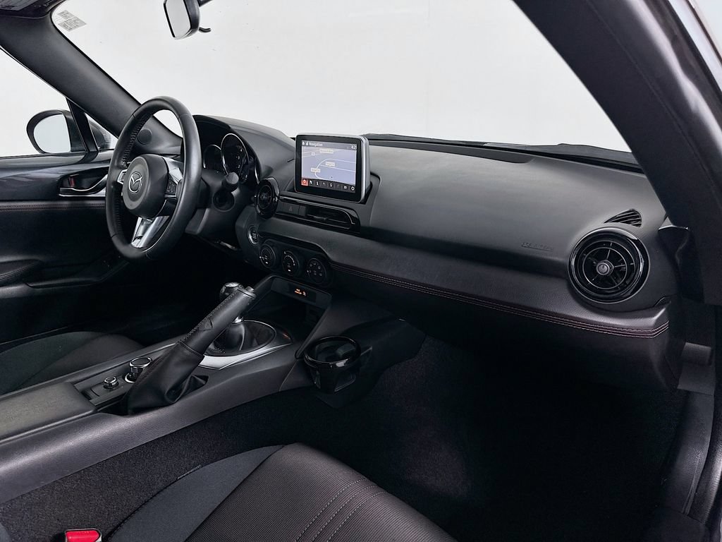 Used 2016 MAZDA MX-5 Miata Club RWD image 25