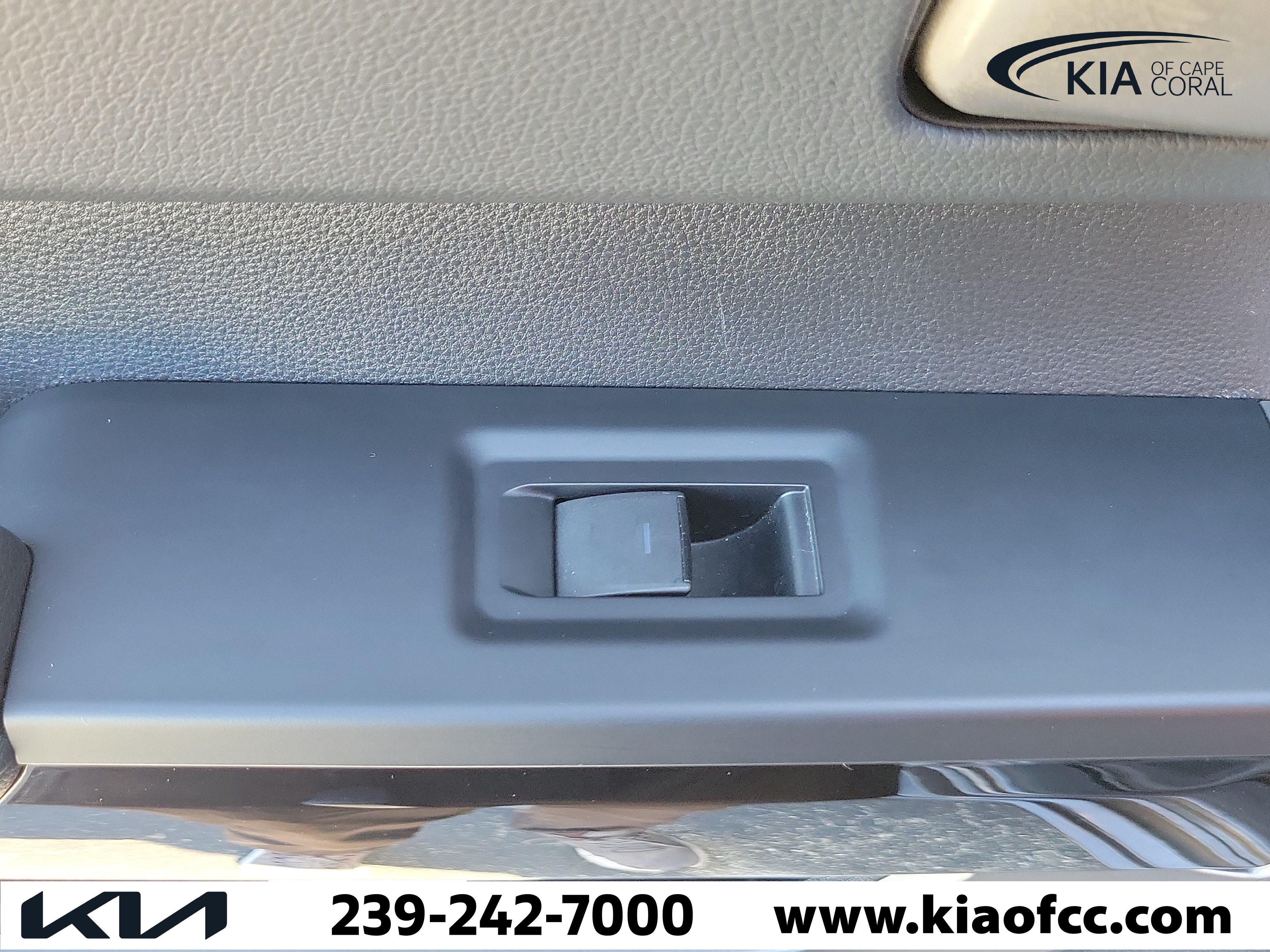 Used 2023 Toyota Tundra Limited w/ Power Package RWD image 14