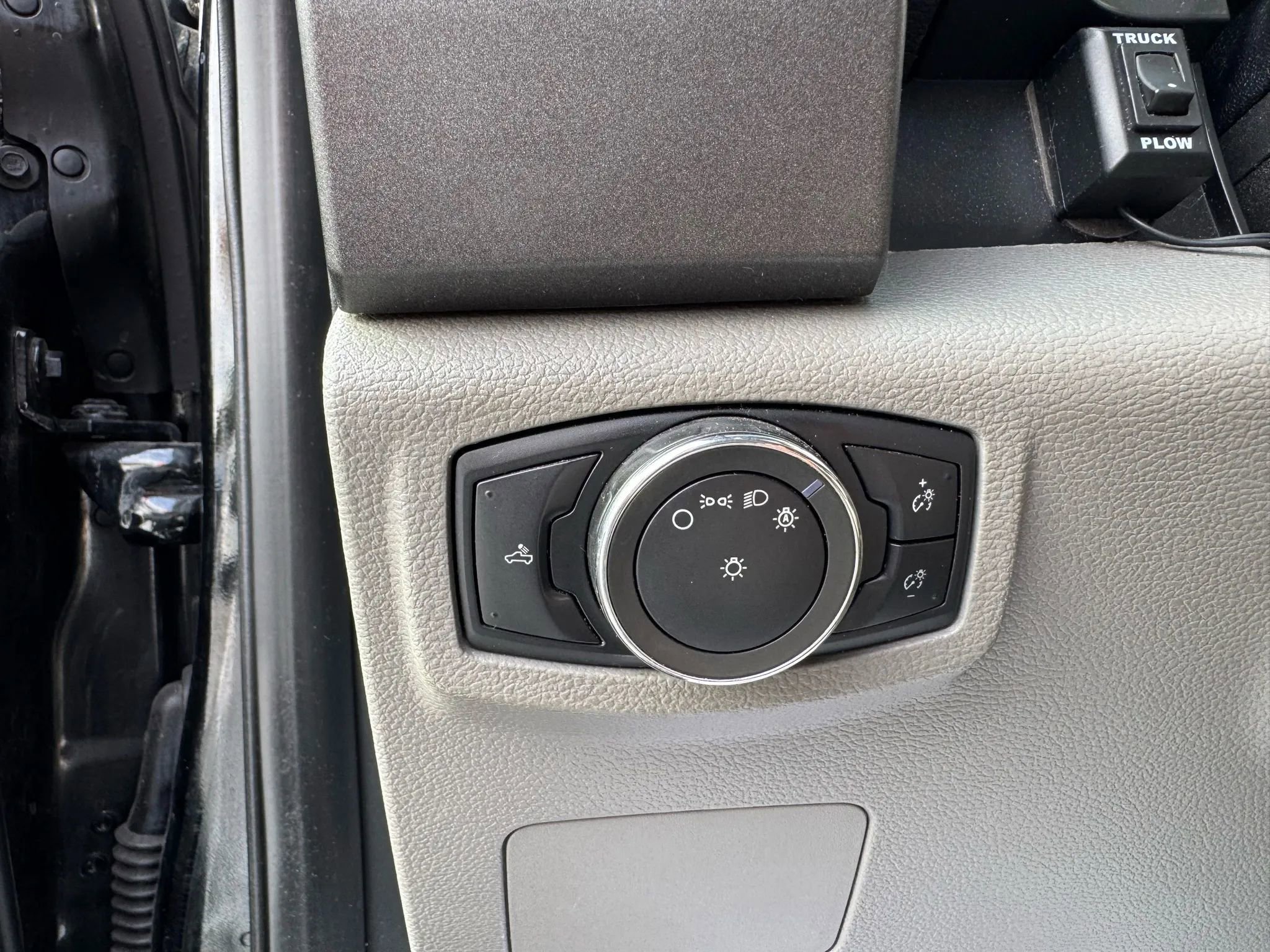 Used 2017 Ford F250 XL w/ STX Appearance Package image 16