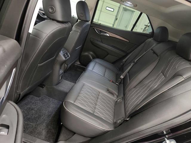 Used 2023 Buick Envision Avenir FWD image 33