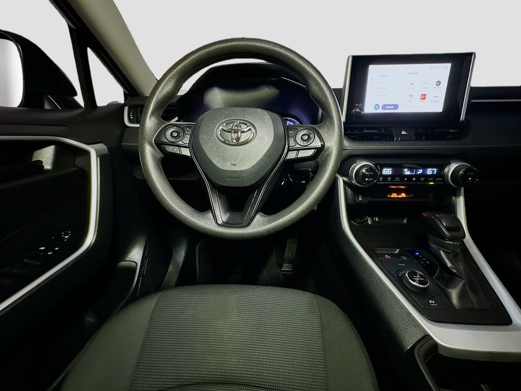 Used 2024 Toyota RAV4 LE AWD/4WD image 30