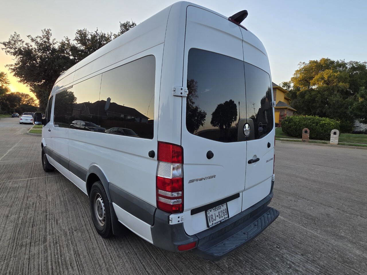 Used 2014 Freightliner Sprinter 2500 image 5