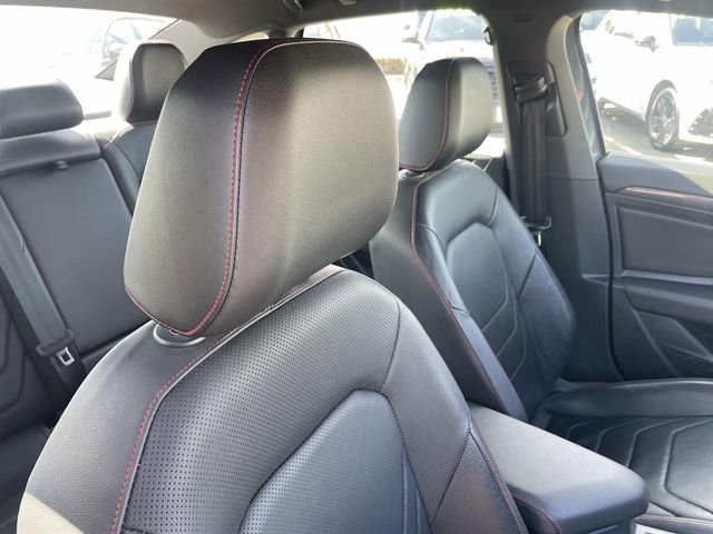 Used 2021 Volkswagen Jetta GLI Autobahn image 28