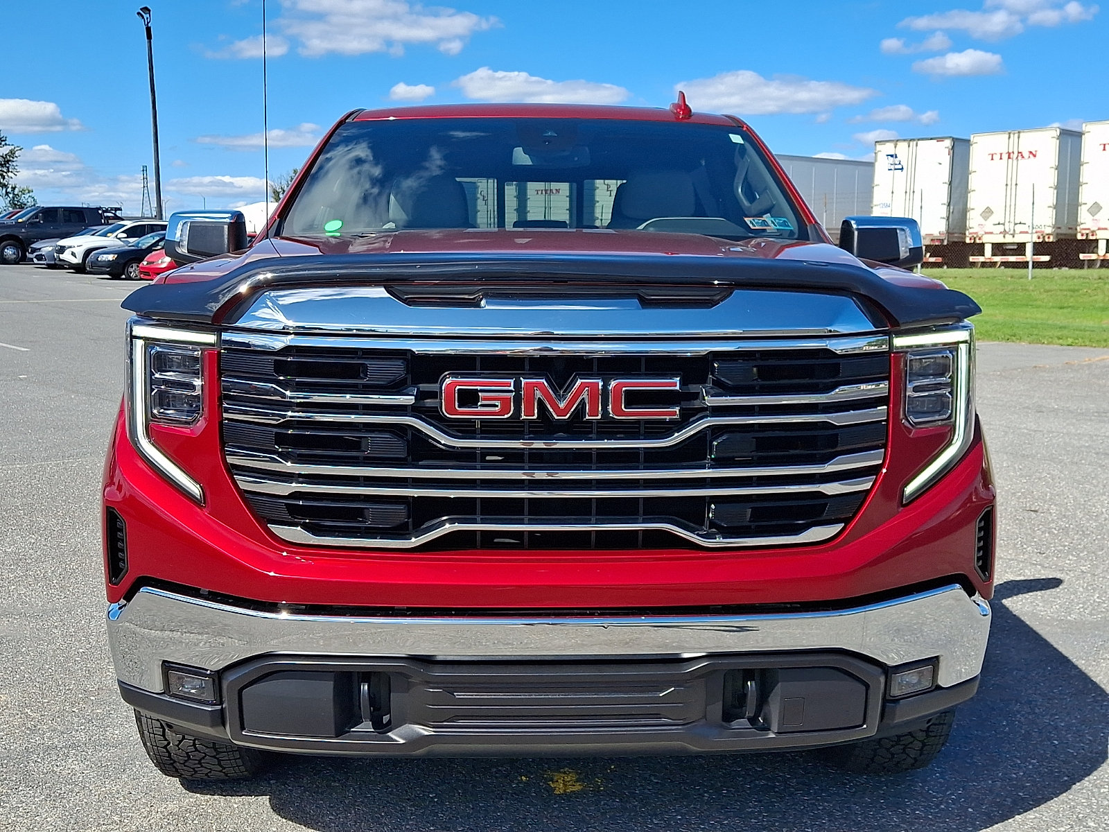 Used 2023 GMC Sierra 1500 SLT w/ SLT Premium Package AWD/4WD image 2