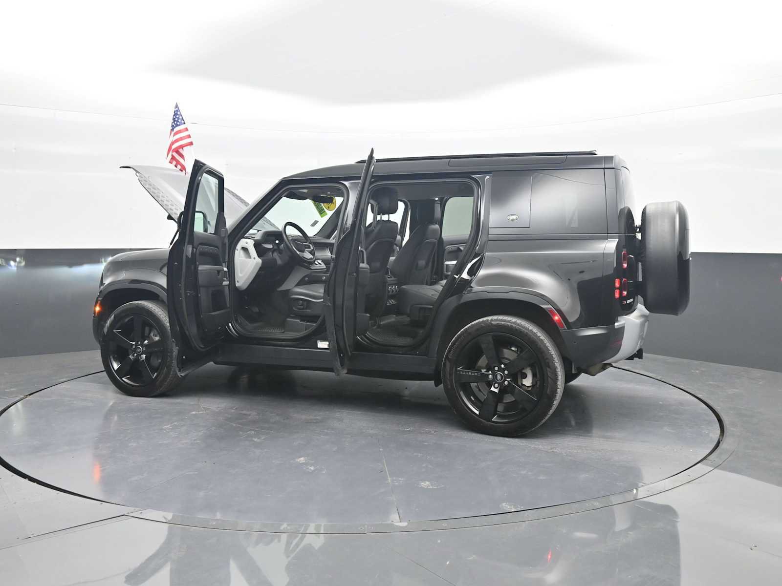 Used 2023 Land Rover Defender 110 SE AWD/4WD image 47