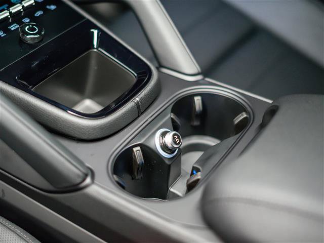 Certified 2026 Porsche Cayenne AWD/4WD image 32