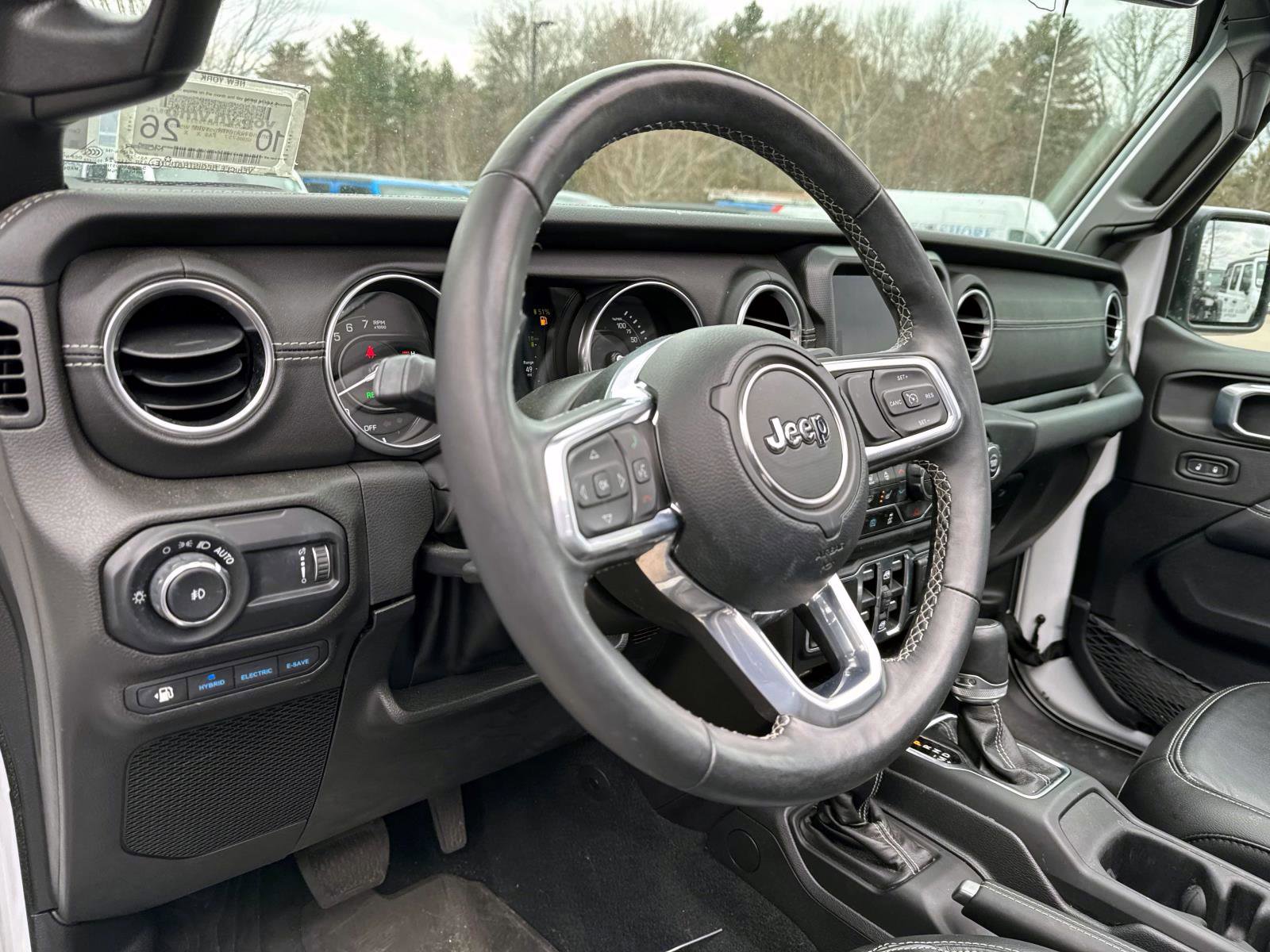 Used 2023 Jeep Wrangler Unlimited Sahara w/ Cold Weather Group image 7