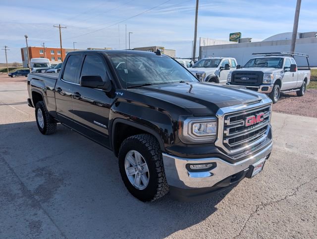 Used 2018 GMC Sierra 1500 SLE w/ SLE Value Package image 4