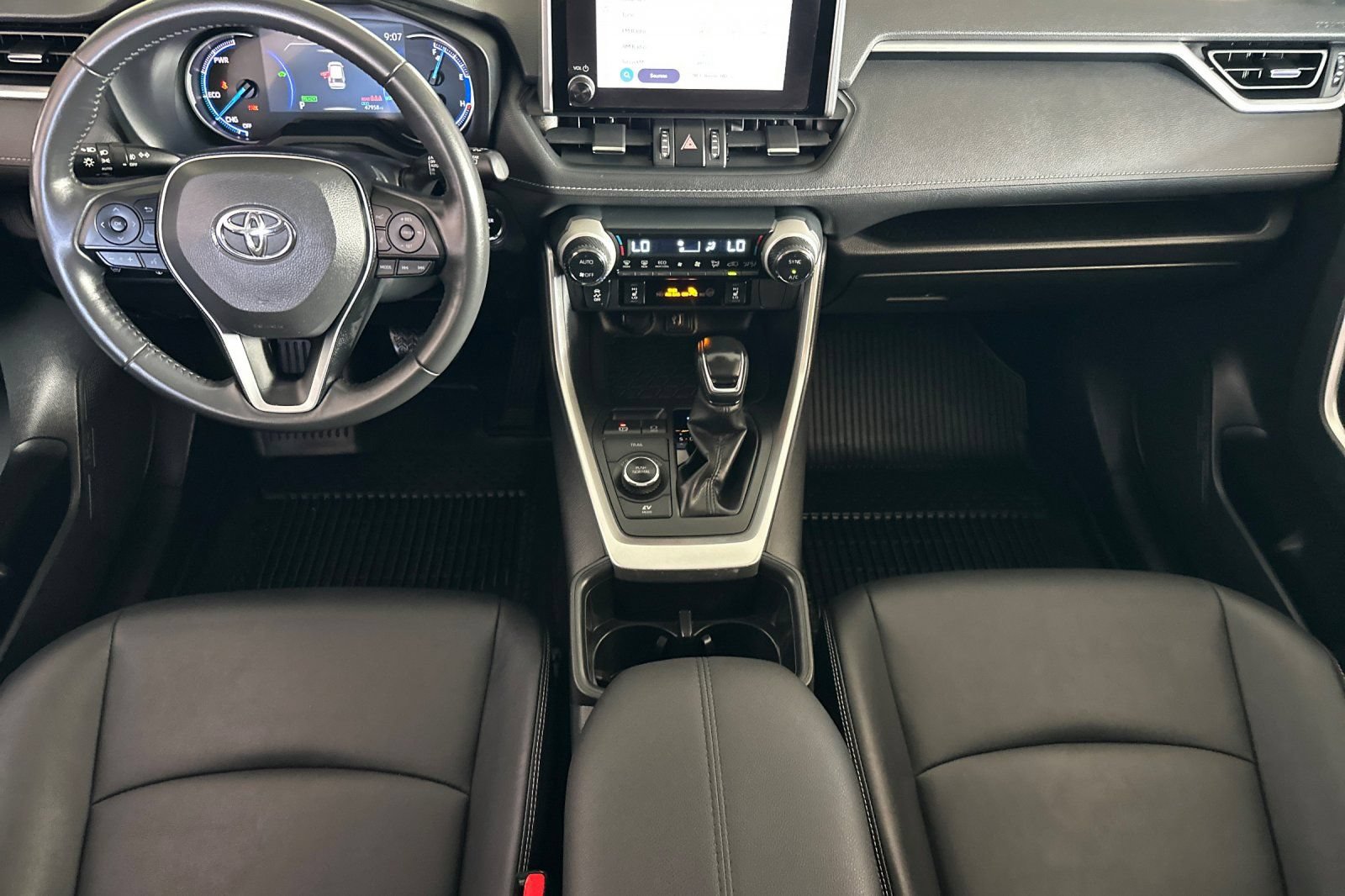 Used 2023 Toyota RAV4 XLE Premium AWD/4WD image 10