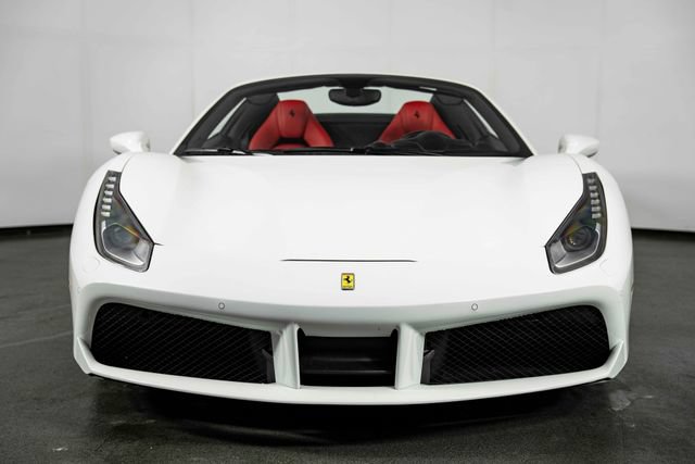 Used 2018 Ferrari 488 Spider RWD image 3