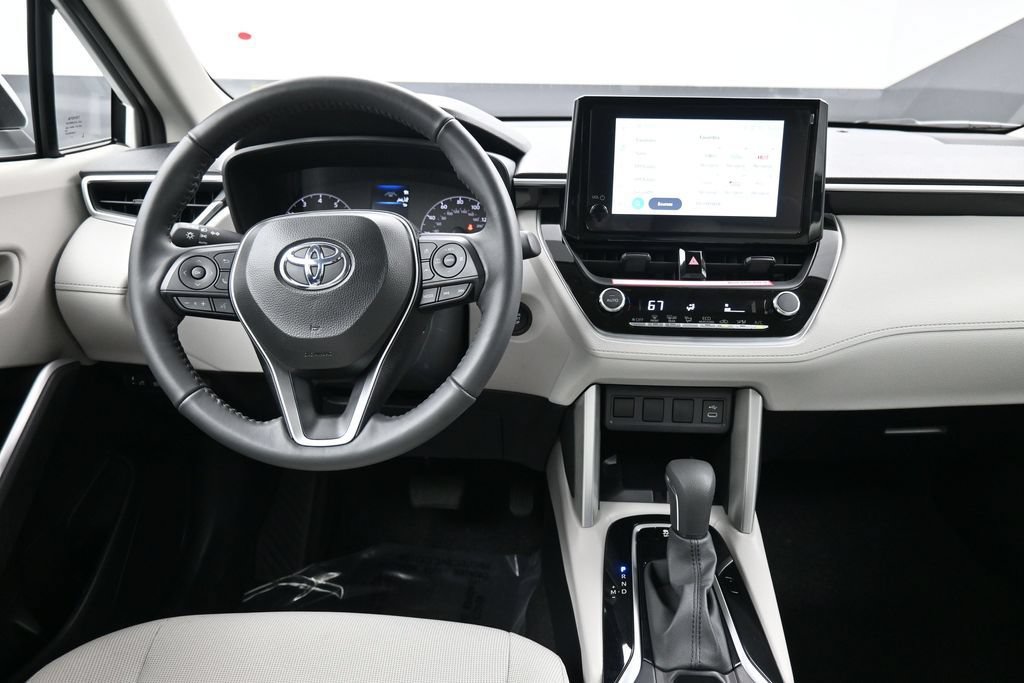 Certified 2024 Toyota Corolla Cross LE AWD/4WD image 19