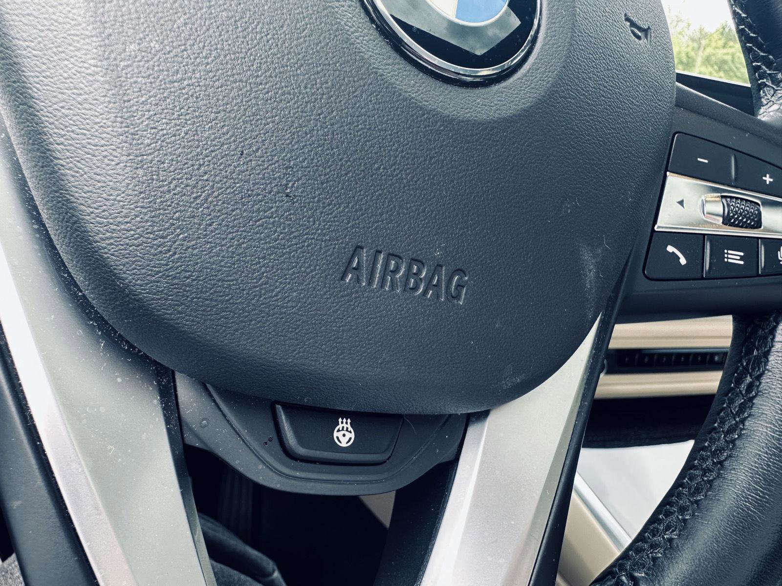 Used 2021 BMW 330e w/ Executive Package RWD image 8
