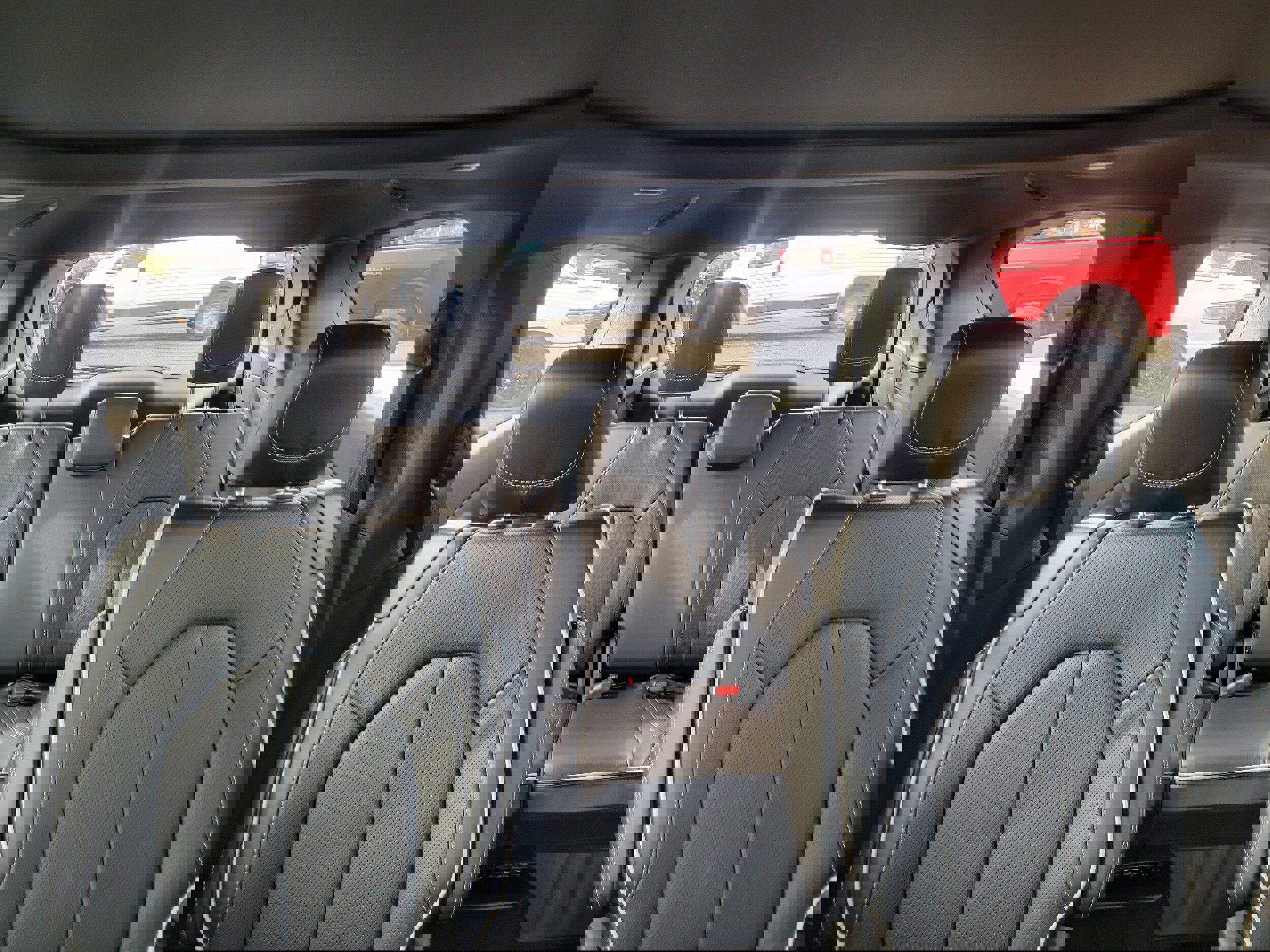 New 2026 Chrysler Pacifica Limited w/ S Appearance Package image 27