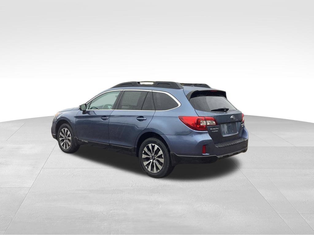 Used 2015 Subaru Outback 2.5i Limited AWD/4WD image 4