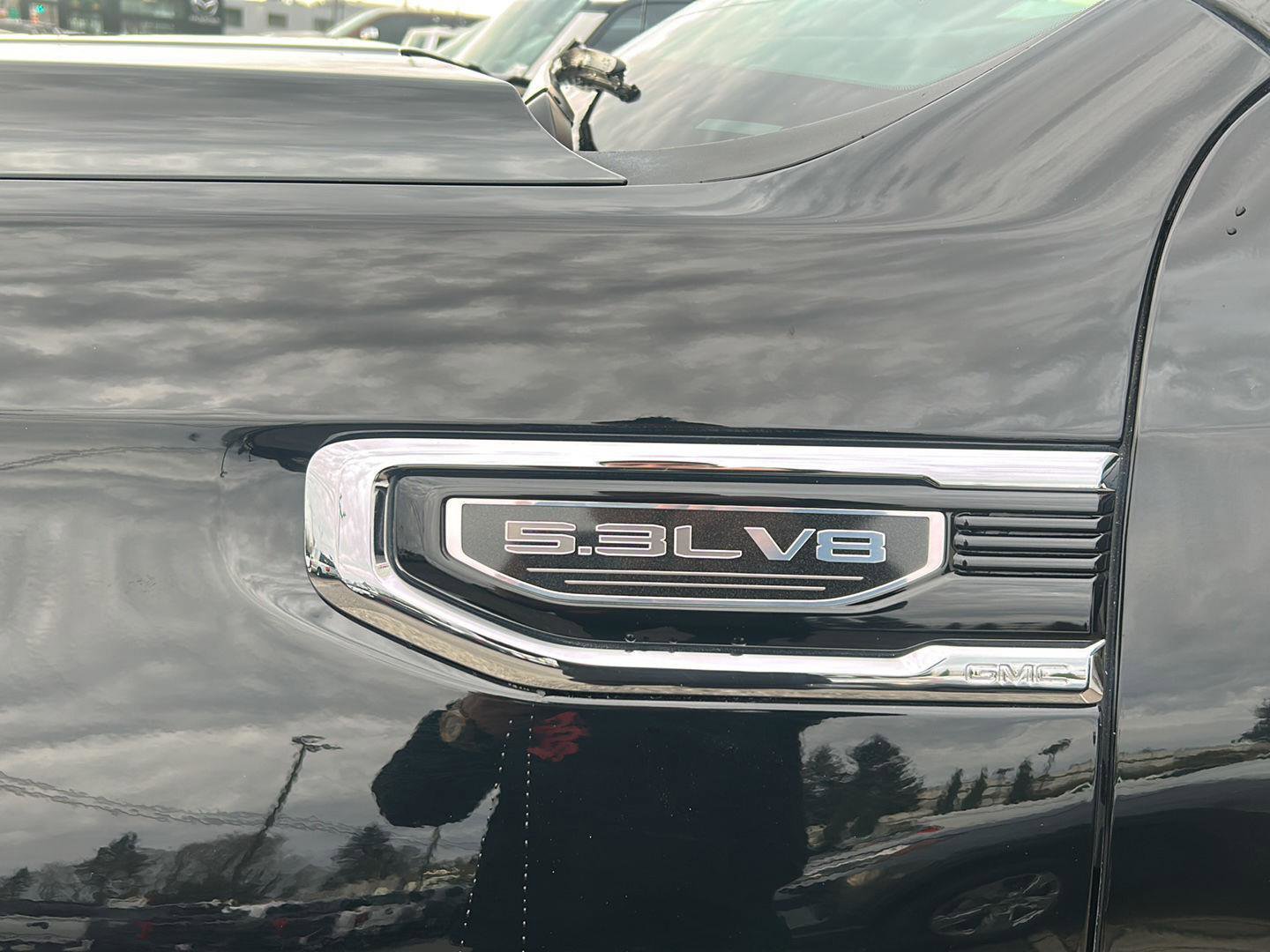 Used 2024 GMC Sierra 1500 SLT image 8