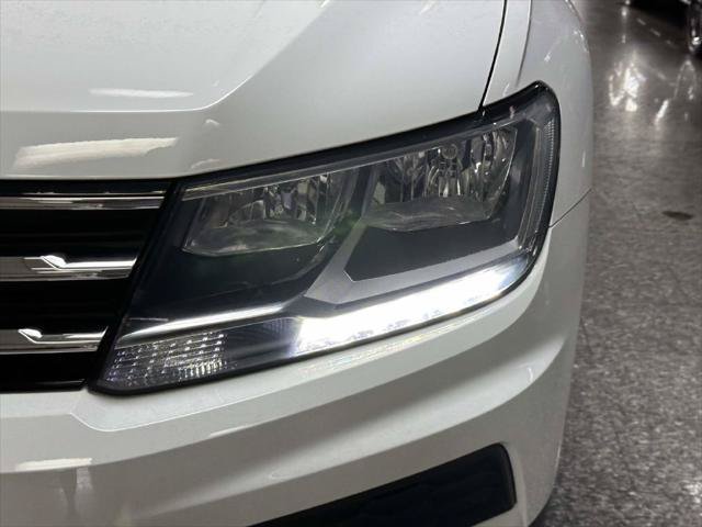 Used 2019 Volkswagen Tiguan SE w/ Panoramic Sunroof Package AWD/4WD image 8