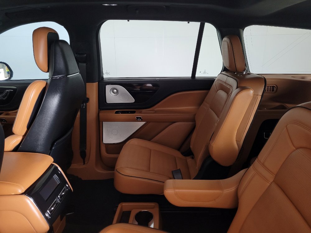 Used 2020 Lincoln Aviator Black Label w/ Class IV Trailer Tow Package AWD/4WD image 18