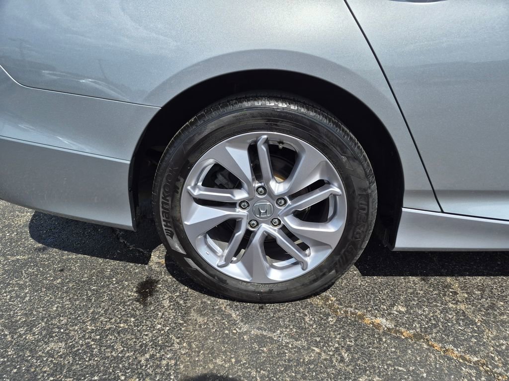 Used 2019 Honda Accord LX image 31