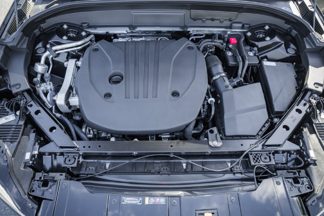 New 2027 Volvo XC60 B5 Plus AWD/4WD image 20