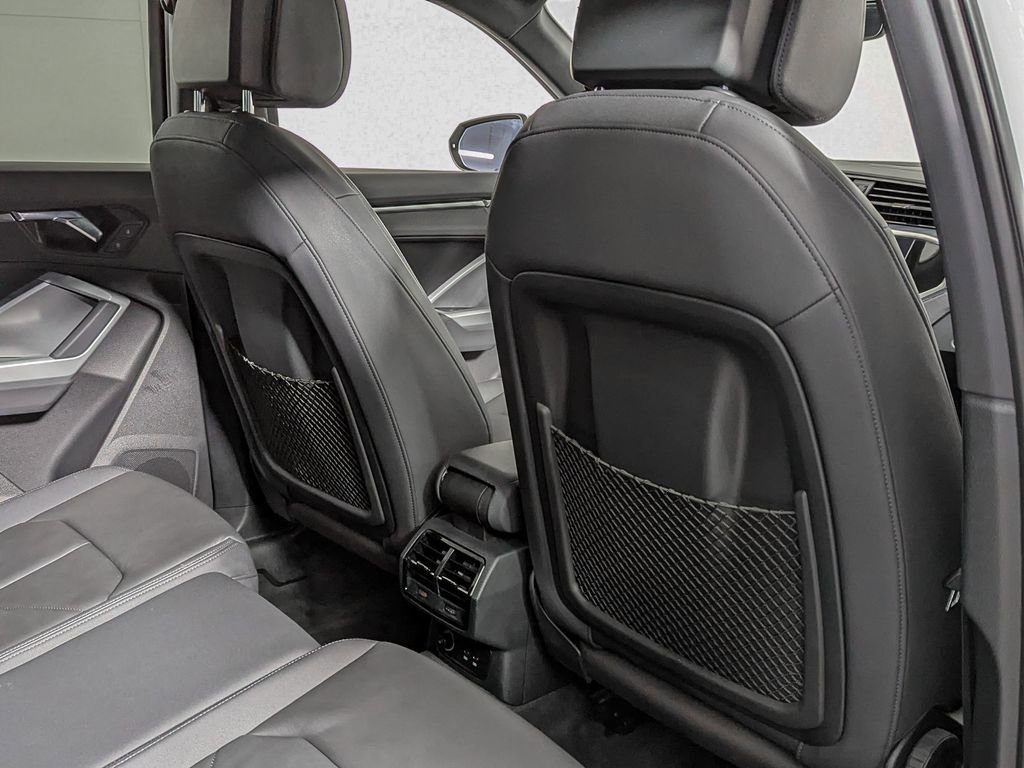 Used 2020 Audi Q3 2.0T Premium w/ Convenience Package image 36