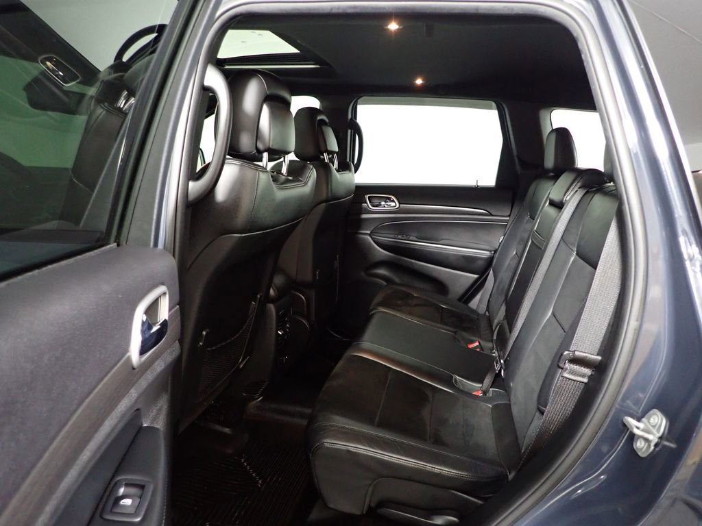 Used 2018 Jeep Grand Cherokee Altitude image 36