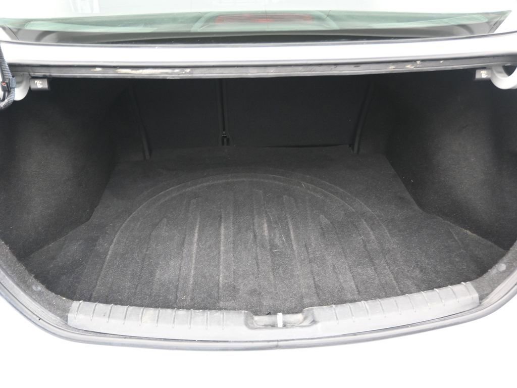 Used 2018 Hyundai Elantra SEL image 19