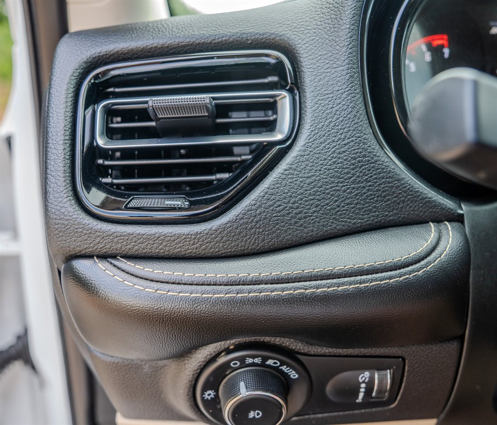 Used 2021 Dodge Durango SXT RWD image 17