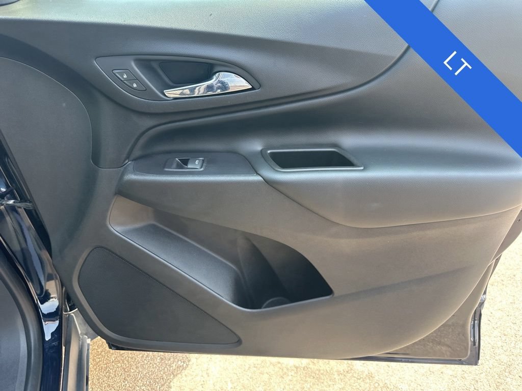 Used 2020 Chevrolet Equinox LT w/ Driver Convenience Package FWD image 8