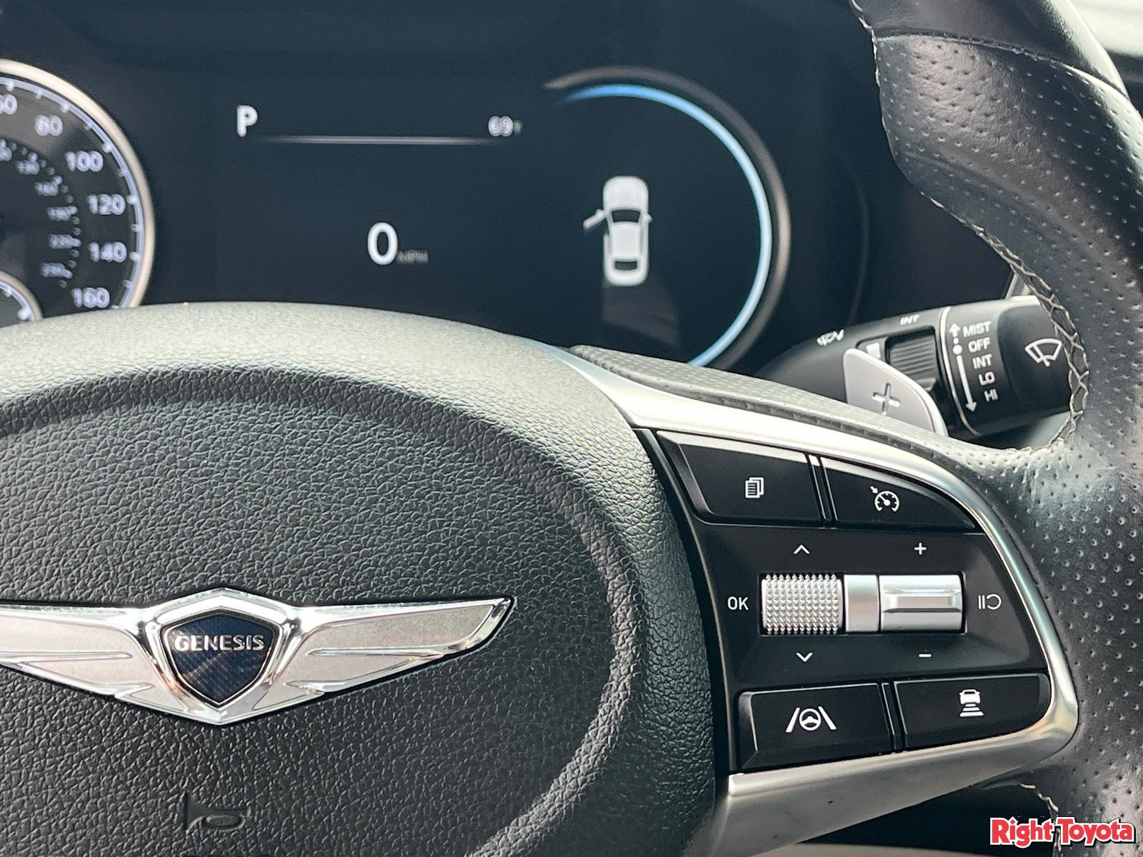 Used 2022 Genesis G70 2.0T RWD image 23