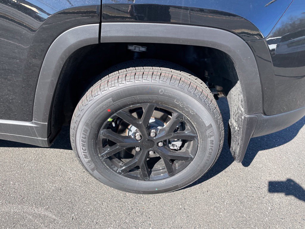 New 2026 Jeep Grand Cherokee Altitude AWD/4WD image 7