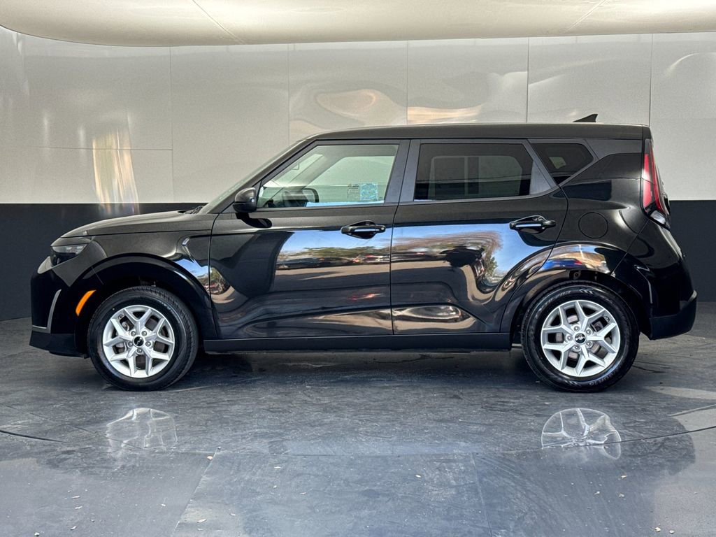Used 2024 Kia Soul LX w/ Option Group 015 image 6