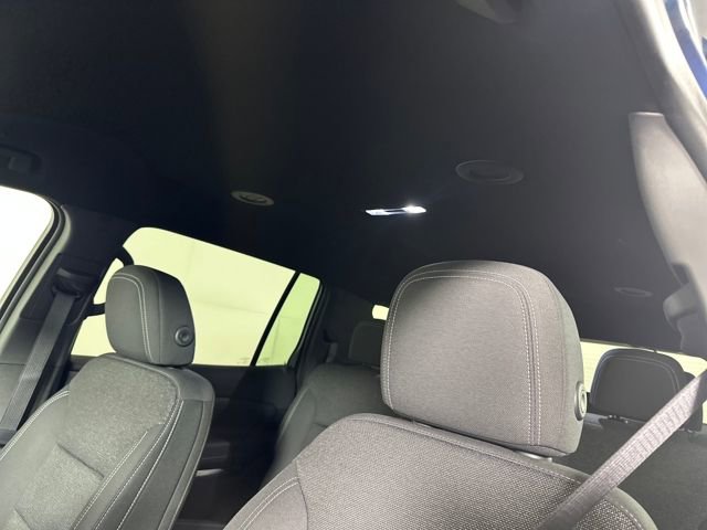 Used 2025 Chevrolet Traverse LT w/ Driver Confidence Package image 12