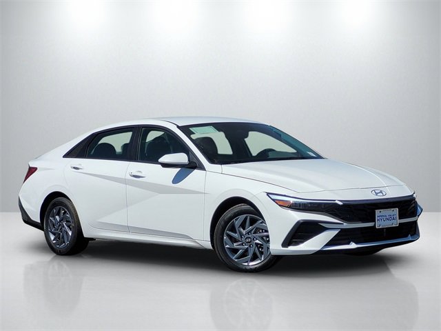 New 2025 Hyundai Elantra Blue image 1