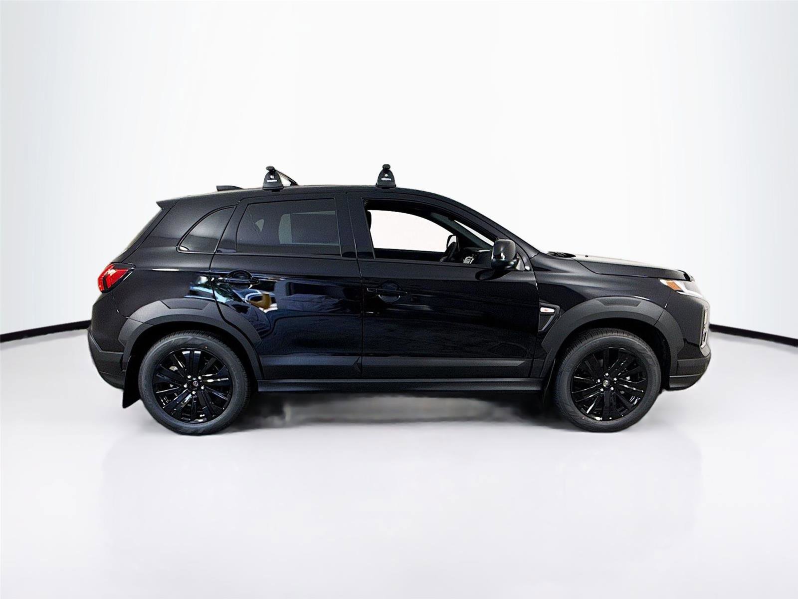 Used 2025 Mitsubishi Outlander Sport AWD image 11