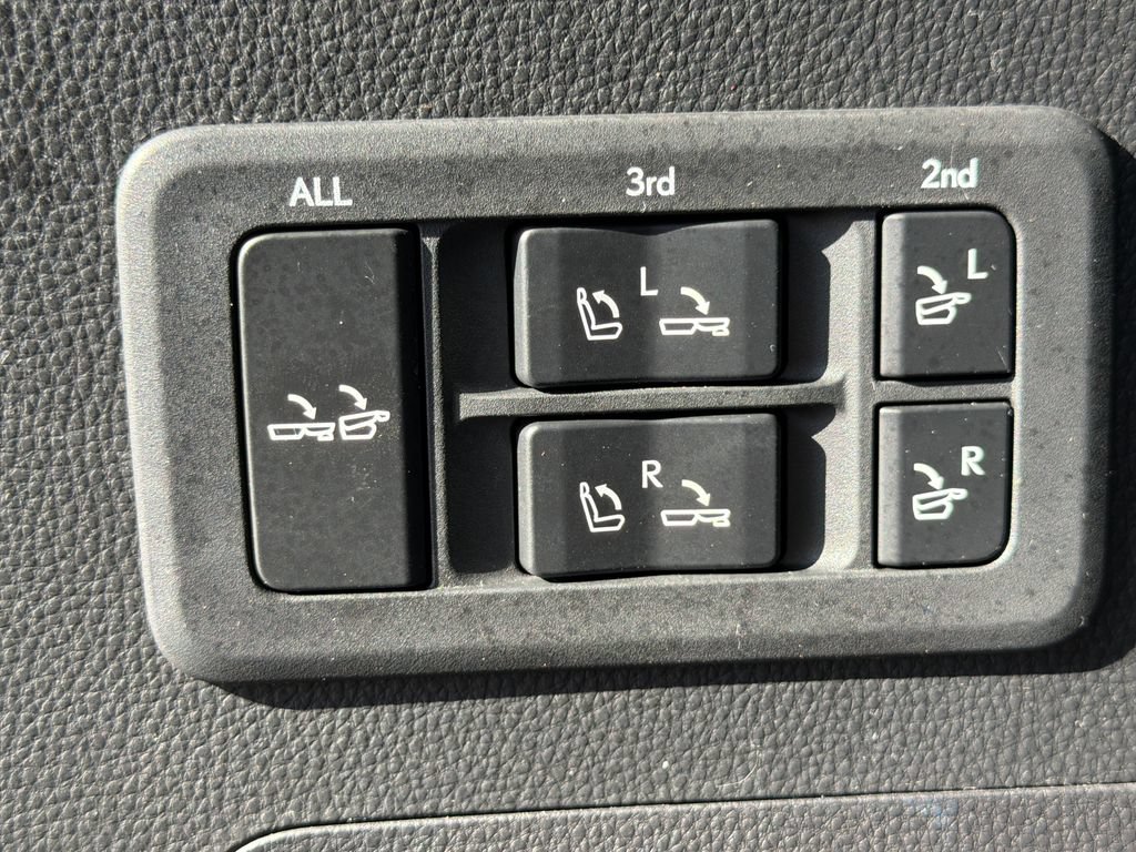 Used 2023 Lexus LX 600 4WD w/ Appearance Package image 54