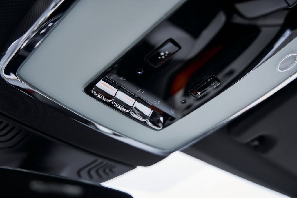 Used 2026 Rolls-Royce Cullinan AWD/4WD image 87