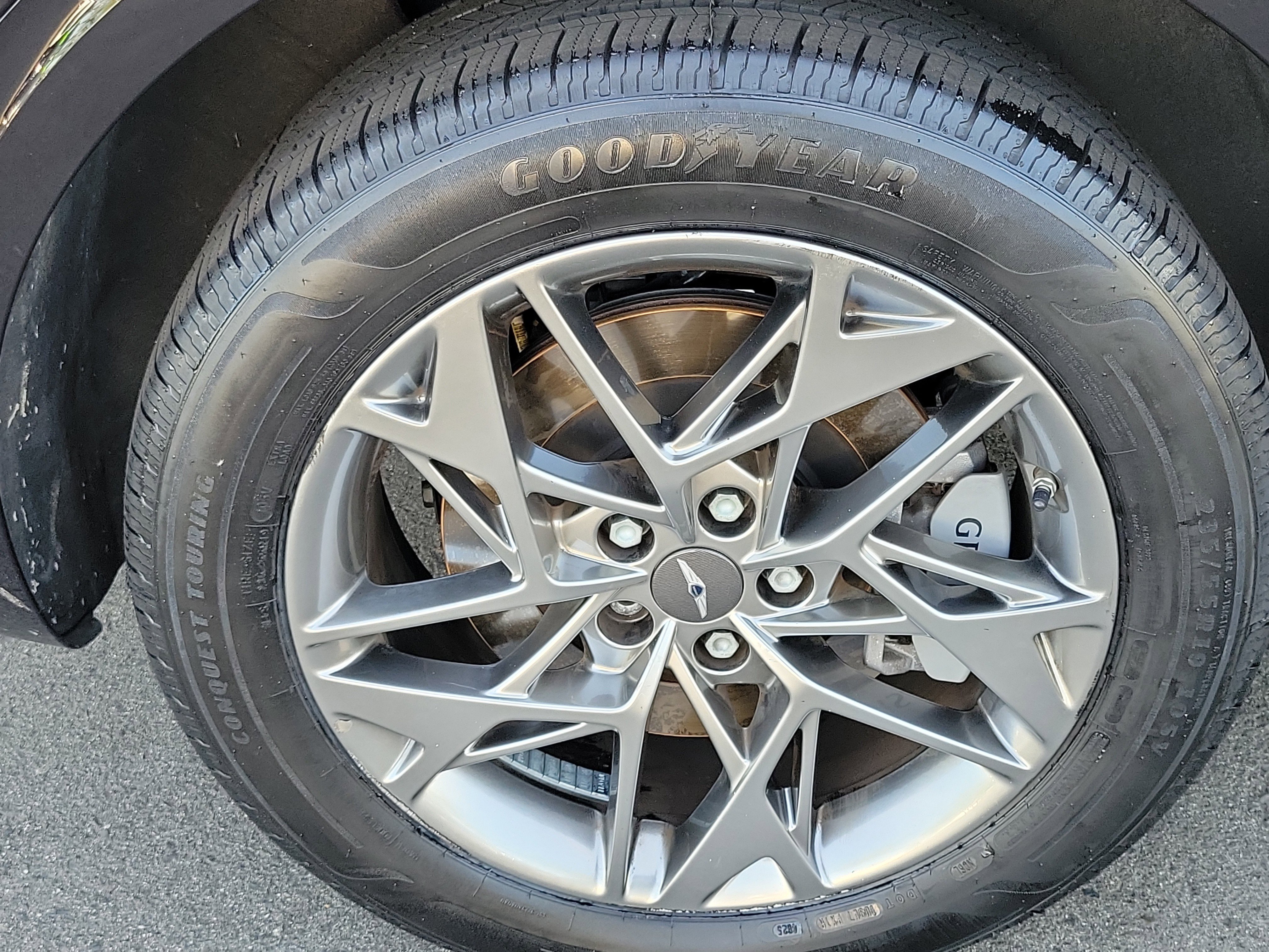 Certified 2024 Genesis GV70 2.5T AWD/4WD image 23