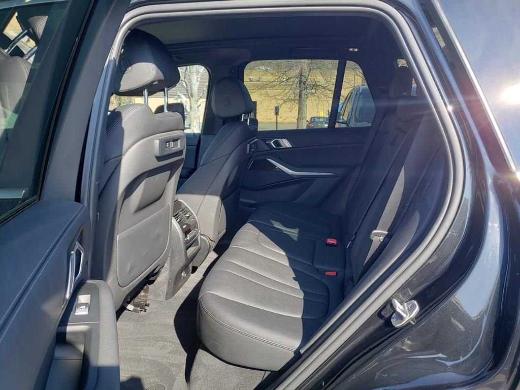 Used 2021 BMW X5 xDrive40i w/ Premium Package 3 image 11