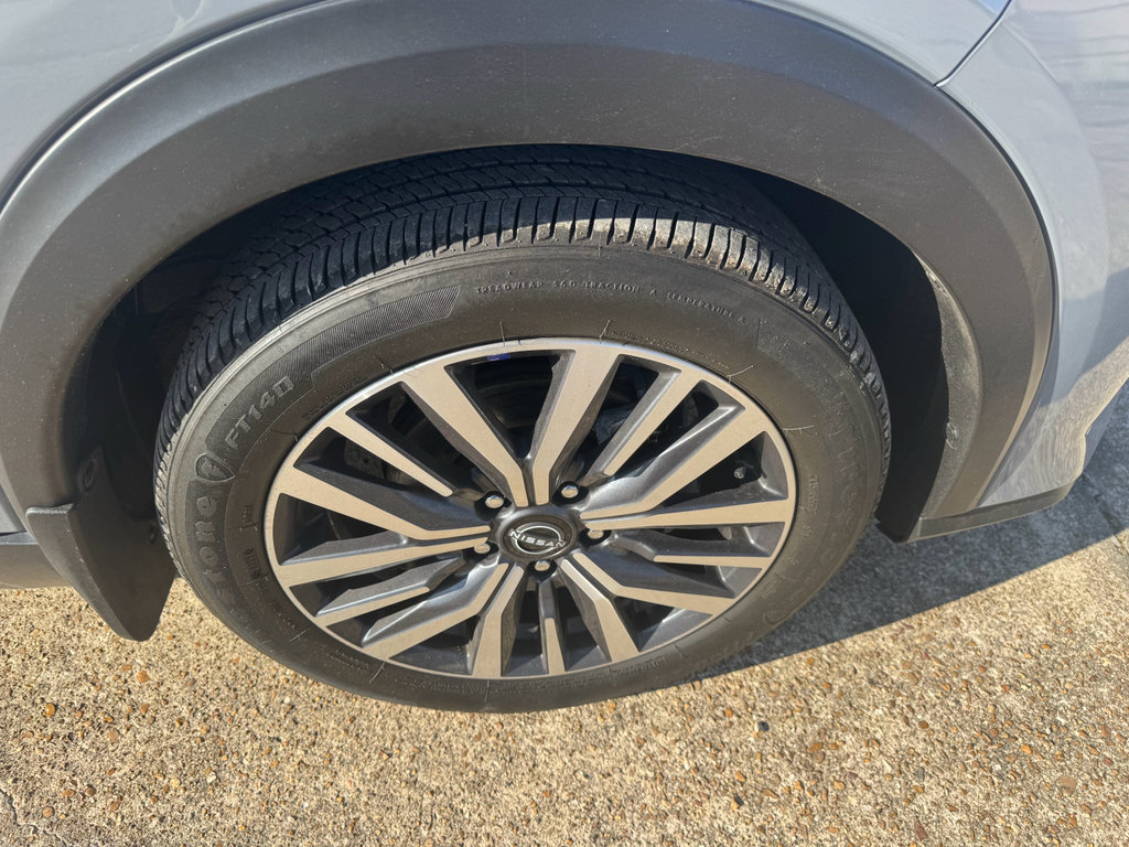 Used 2024 Nissan Kicks SV image 12