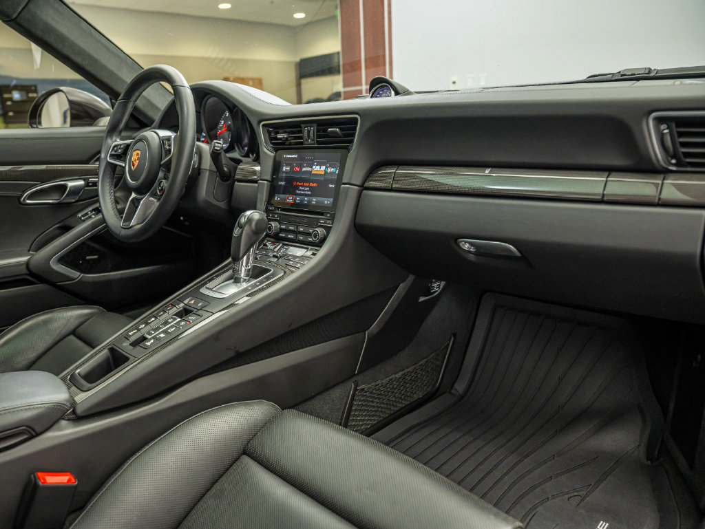 Used 2019 Porsche 911 Carrera 4S AWD/4WD image 18
