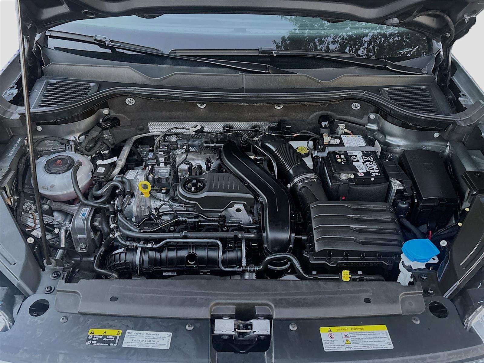 Used 2024 Volkswagen Taos SE image 31