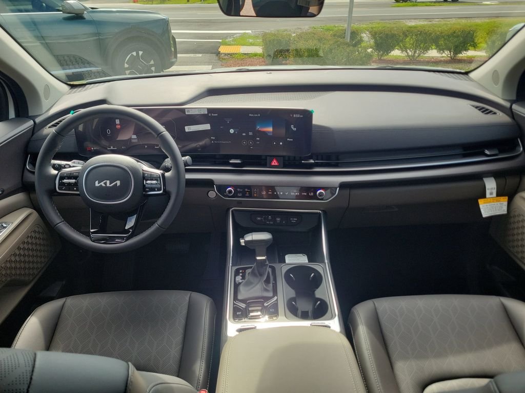 New 2026 Kia Carnival SX FWD image 18