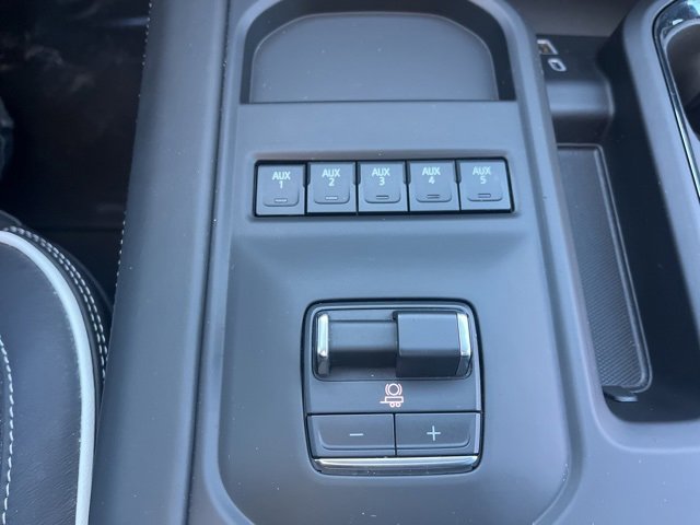 Used 2025 GMC Sierra 2500 AT4X w/ Snow Plow Prep/Camper Package image 32