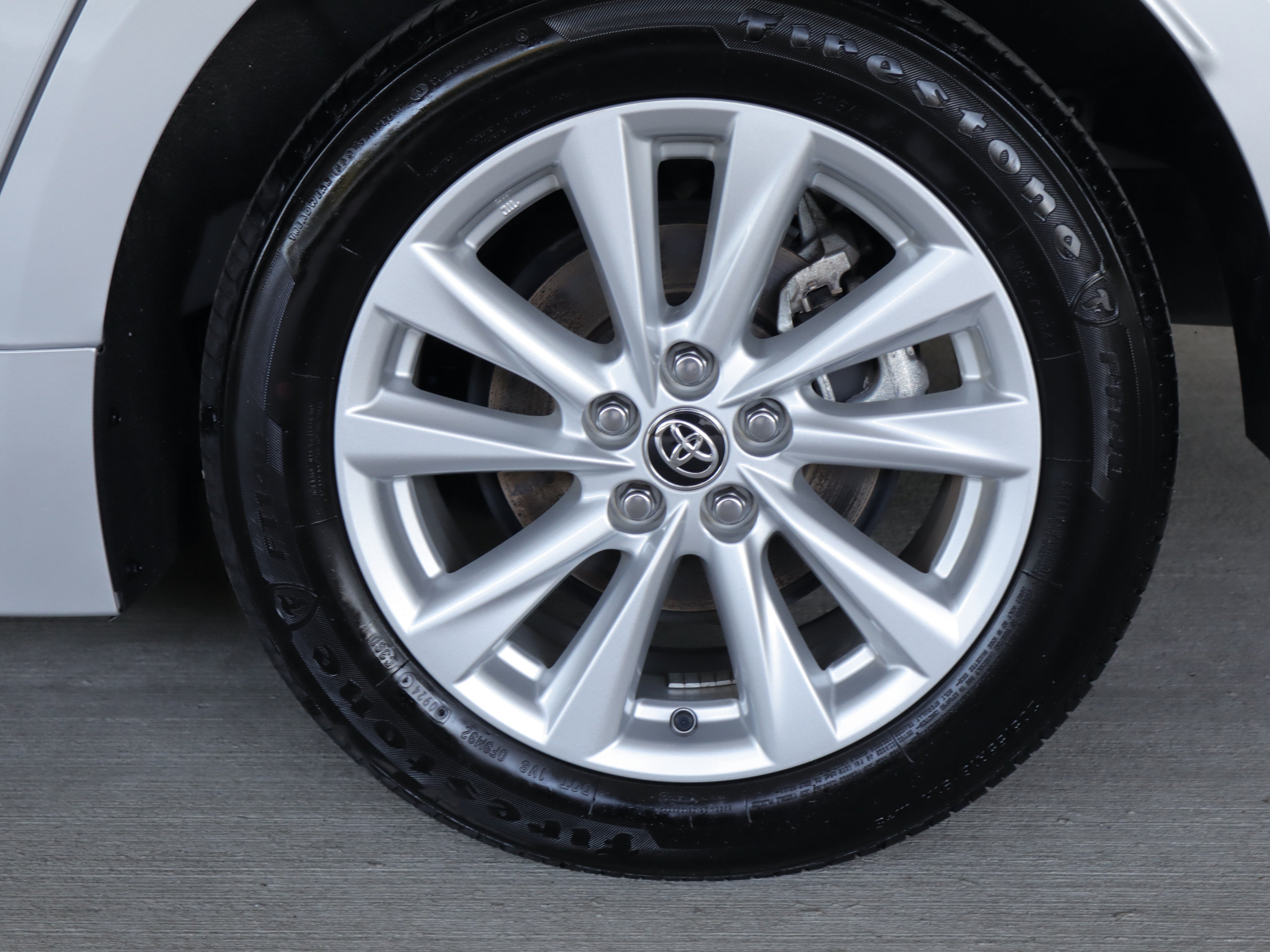 Used 2024 Toyota Corolla LE w/ LE Convenience Package FWD image 26
