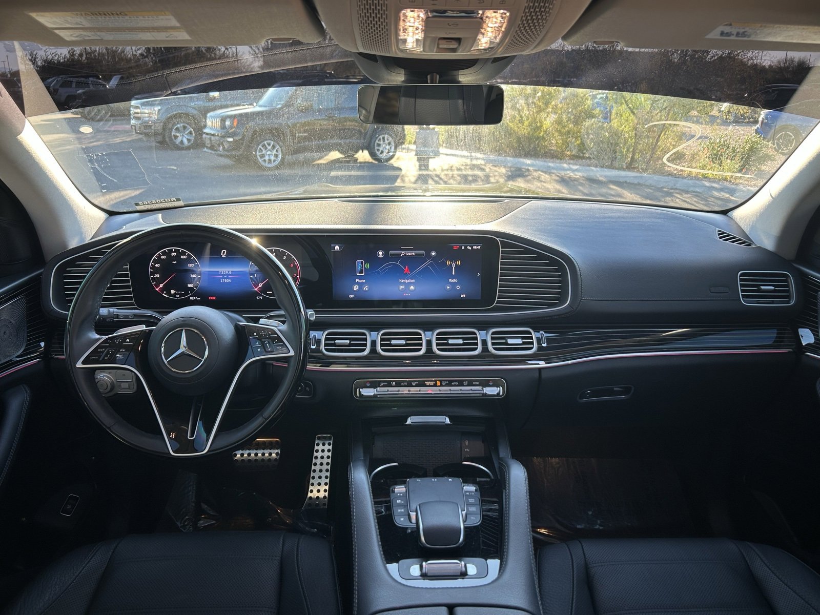 Used 2024 Mercedes-Benz GLS 450 4MATIC image 19