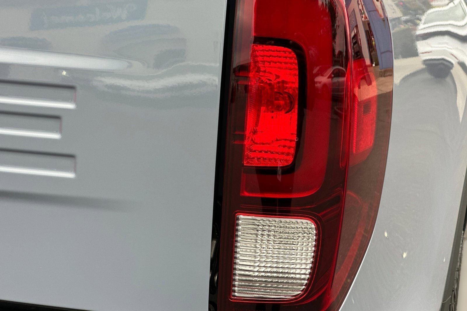 New 2026 Honda Ridgeline RTL image 12