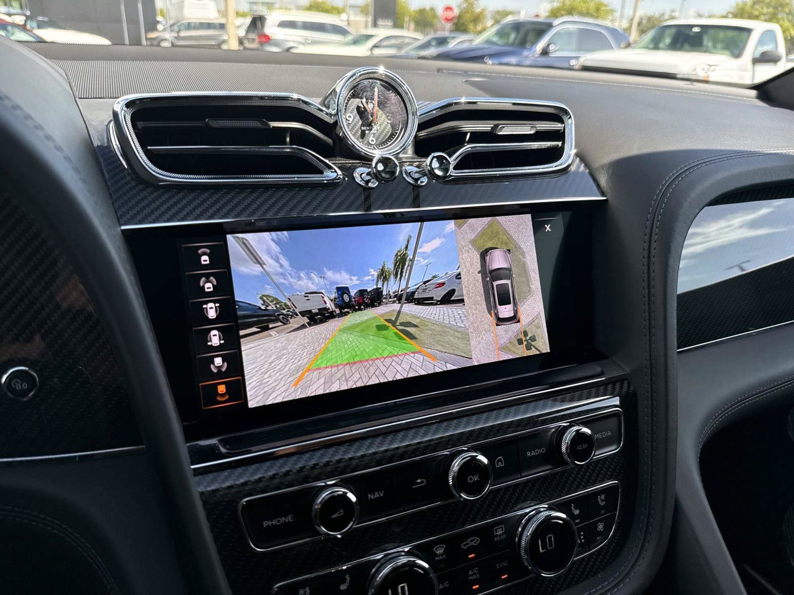 Used 2022 Bentley Bentayga Speed AWD/4WD image 25